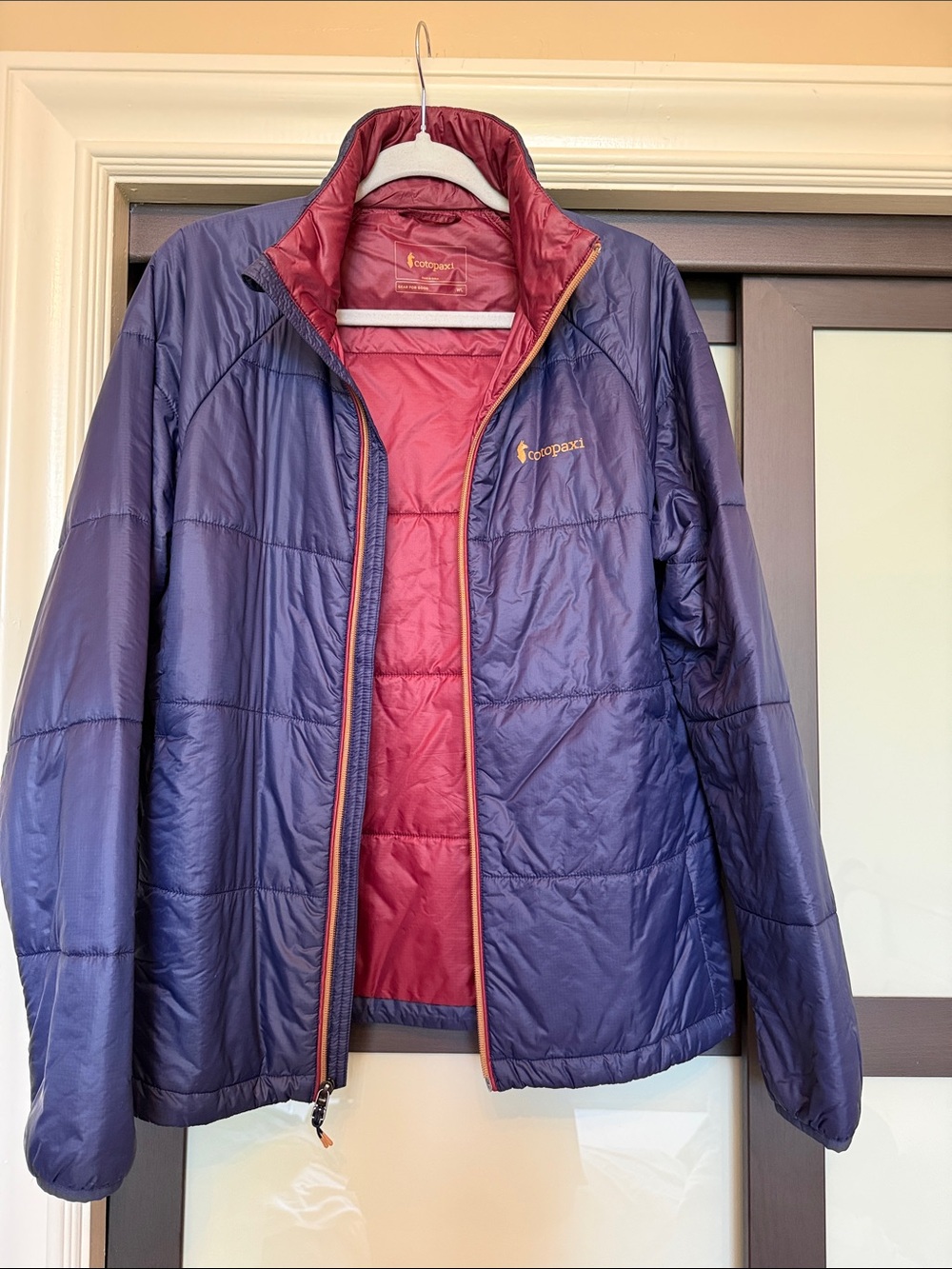 Cotopaxi Women's Insulated Jacket - Blue with Maroon Lining